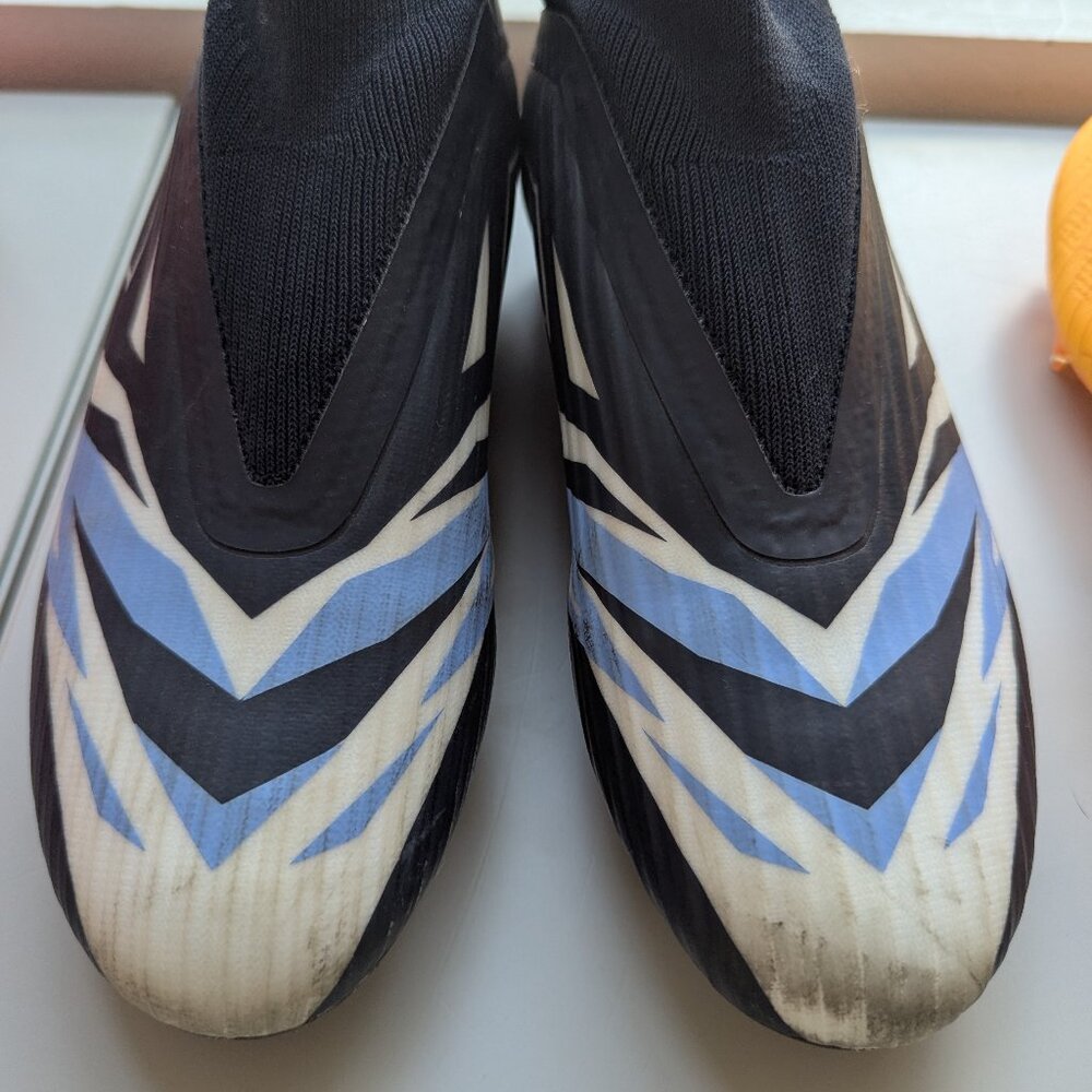 Lightly used Lotto Solista size 6.5 men's